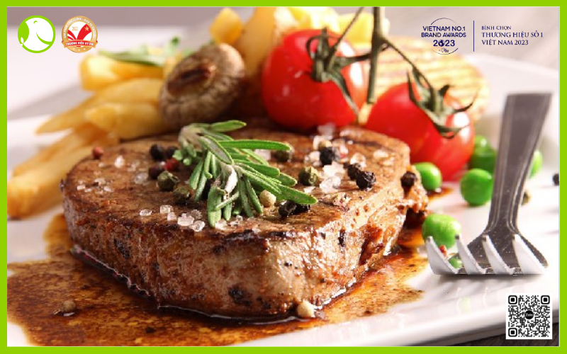 Lõi vai bò mỹ nướng sốt tiêu đen Lõi vai bò mỹ nướng sốt tiêu đen