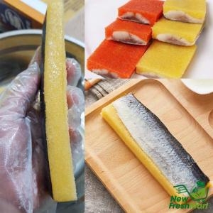 Cá Trích Ép Trứng Đỏ (Vị Gừng Hồng)